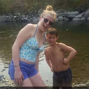 Meet your Posher, Elise